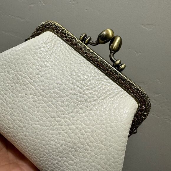 Vintage Handsewn Genuine Pebble Leather Kisslock Wallet/Wristlet/Coin purse - Picture 8 of 11